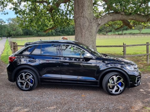 Volkswagen T-Roc R TSI 4MOTION DSG Full Service History Excellent Condition 3