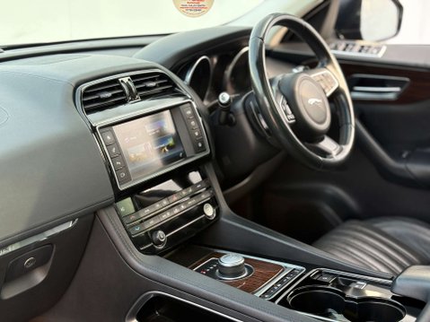Jaguar F-Pace 2.0 F-Pace Portfolio AWD D Auto 4WD 5dr 70