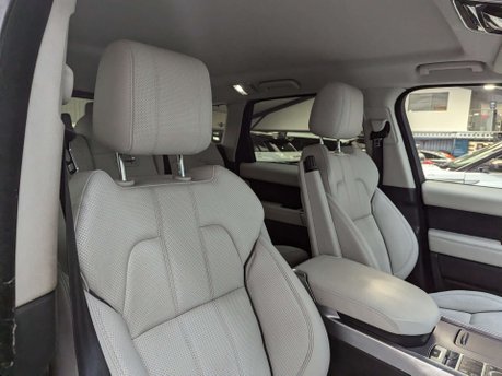Land Rover Range Rover Sport 3.0 Range Rover Sport HSE SDV6 Auto 4WD 5dr 47