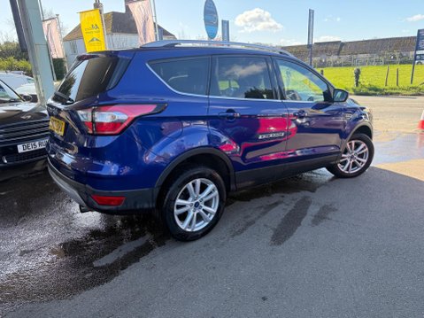 Ford Kuga 1.5 TDCi Zetec Euro 6 (s/s) 5dr 8