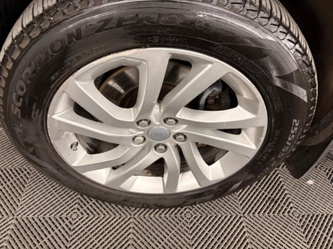 Land Rover Discovery 2.0 SD4 HSE Auto 4WD Euro 6 (s/s) 5dr 51