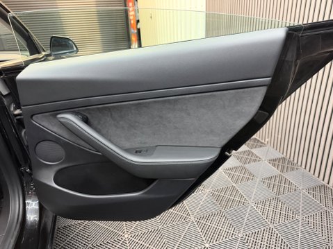 Tesla Model 3 Standard Range Plus Auto RWD 4dr 36