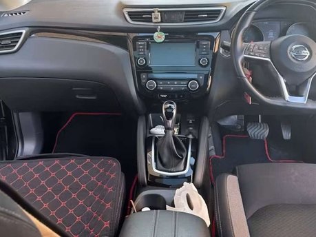 Nissan Qashqai 1.3 DIG-T N-Connecta SUV 5dr Petrol DCT Auto Euro 6 (s/s) (160 ps) 7