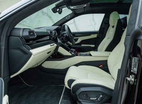 Lamborghini Urus S 16