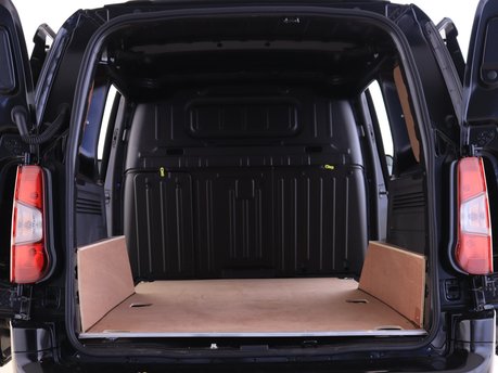Citroen Berlingo XL 1.5 BlueHDi 950Kg Driver 100ps 6