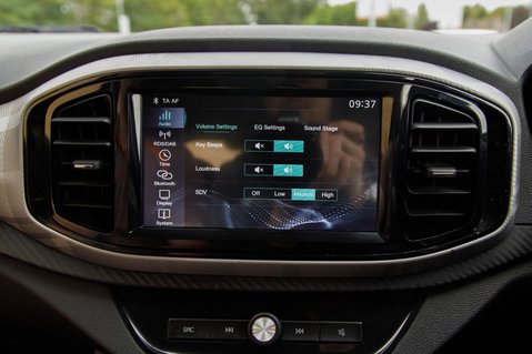 MG MG3 EXCLUSIVE NAV VTI-TECH 24