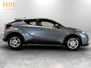 Toyota C-HR 1.8 VVT-h GPF Icon SUV 5dr Petrol Hybrid CVT Euro 6 (s/s) (122 ps) 8