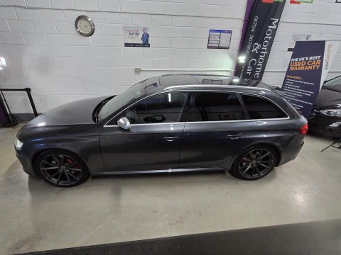 Audi RS4 4.2 FSI V8 S Tronic quattro Euro 5 5dr 6