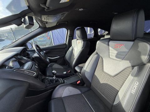 Ford Focus 2.0T EcoBoost ST-2 Hatchback 5dr Petrol Manual Euro 6 (s/s) (250 ps) 25