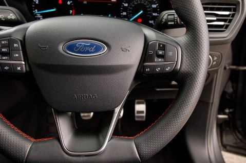 Ford Focus ST-LINE 20