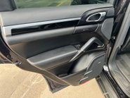 Porsche Cayenne DIESEL 4.2 V8 S TIPTRONIC S 18