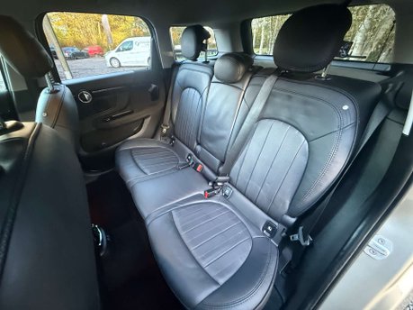 Mini Countryman 1.5 Countryman Cooper Exclusive Auto 5dr 37