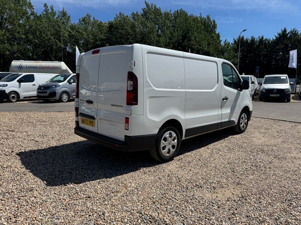 Renault Trafic AUTO SWB L1H1 Low Roof Business SL29 Air Con Sensors EURO 6 6