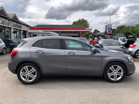 Mercedes-Benz GLA Class GLA220 CDI 4MATIC SE PREMIUM PLUS 70000m Pan Roof Beige Interior 3