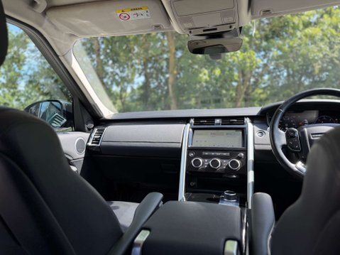 Land Rover Discovery 3.0 Discovery HSE SD6 Auto 4WD 18