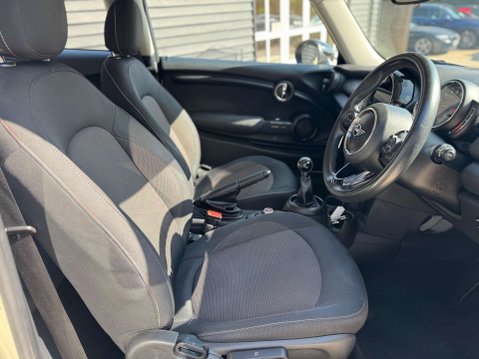Mini Hatch 1.5 Cooper Hatchback 3dr Petrol Manual Euro 6 (s/s) (136 ps) 3