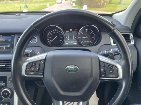 Land Rover Discovery Sport 2.0 TD4 HSE Auto 4WD Euro 6 (s/s) 5dr 34