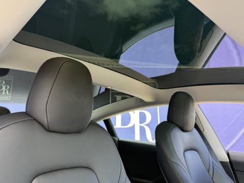 Tesla Model 3 Saloon 4dr Electric Auto RWD (241 bhp) 42