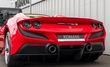 Ferrari F8 Tributo Spider 26
