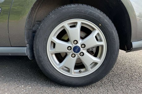 Ford Transit Connect 1.6 TDCi 240 Limited Panel Van 5dr Diesel Manual L2 H1 (128 g/km, 113 bhp) 35