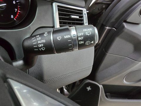 Land Rover Discovery Sport 2.0 Si4 HSE Auto 4WD Euro 6 (s/s) 5dr 39