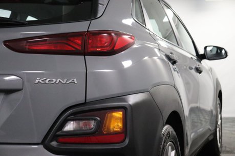 Hyundai KONA SE 23
