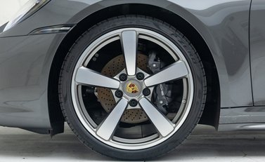 Porsche 911 Targa 4 (992) 40