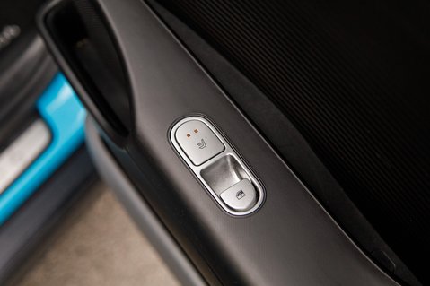 Hyundai IONIQ 6 PREMIUM 37