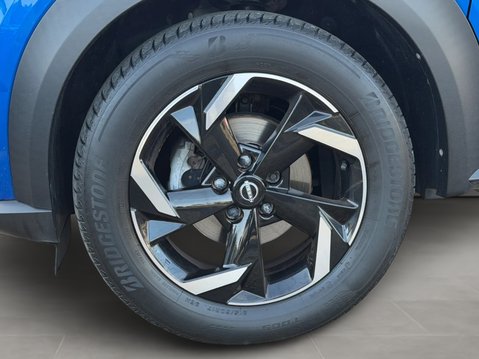 Nissan Juke 1.0 DiG-T 114 N-Connecta 5dr DCT 13