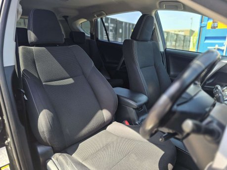 Toyota Rav4 2.5 VVT-h Business Edition Plus SUV 5dr Petrol Hybrid CVT Euro 6 (s/s) (Saf 18