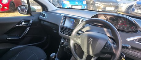 Peugeot 208 1.4 HDI..LOOK !! ONLY £20:00 R/TAX..7 SERVICE STAMPS  1