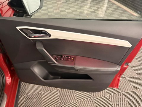 SEAT Arona 1.0 TSI XCELLENCE Lux DSG Euro 6 (s/s) 5dr 37