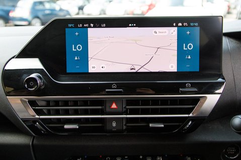Citroen C4 PURETECH SHINE PLUS S/S EAT8 23