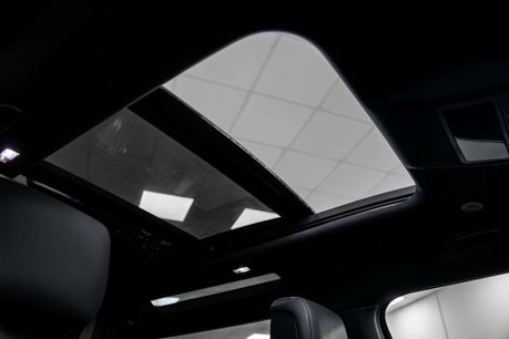 Land Rover Defender 3.0 D350 MHEV X-Dynamic HSE SUV 3dr Diesel Auto 4WD Euro 6 (s/s) (350 ps) 37