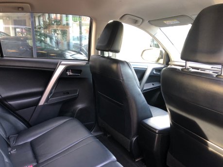 Toyota Rav 4 D-4D INVINCIBLE 70,000, 2 owners, towbar, AC, 8