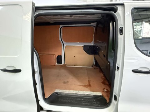 Vauxhall Vivaro 1.5 Vivaro F2900 Prime 5dr 37