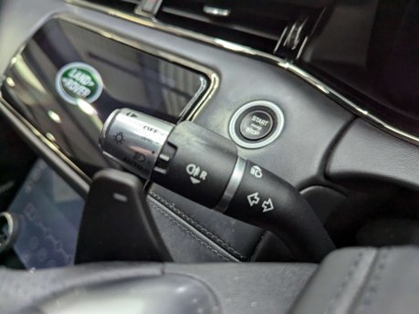 Land Rover Range Rover Evoque 2.0 Range Rover Evoque R-Dynamic HSE D Auto 4WD 5dr 68