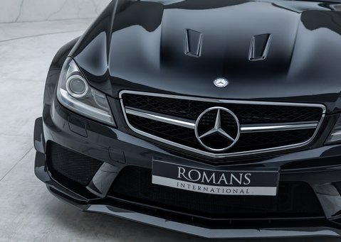 Mercedes-Benz C63 AMG BLACK SERIES 