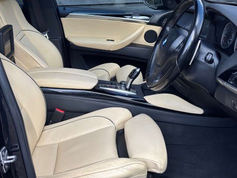 BMW X5 M 4.4i V8 Steptronic xDrive Euro 5 5dr 24