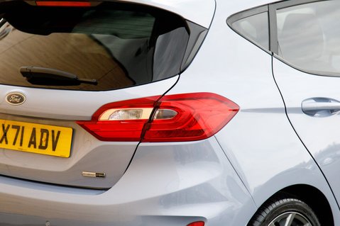 Ford Fiesta ST-LINE EDITION MHEV 9