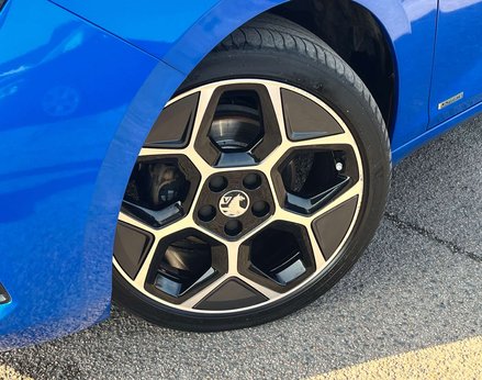 Vauxhall Astra 1.2 Astra Ultimate Turbo Auto 5dr 3