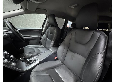 Volvo XC60 2.4 D5 SE Lux Nav SUV 5dr Diesel Auto AWD Euro 6 (s/s) (220 ps) 51