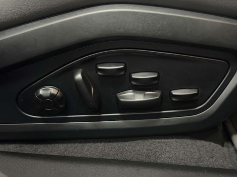 Porsche Taycan Performance Plus 93.4kWh Turbo Saloon 4dr Electric Auto 4WD (680 ps) 41