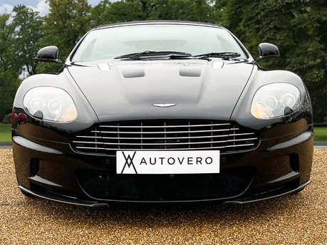Aston Martin DBS V12 VOLANTE CARBON BLACK EDITION 2