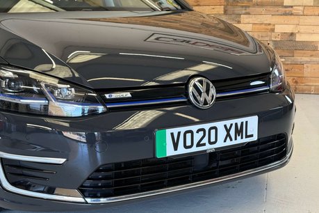 Volkswagen Golf 35.8kWh e-Golf Hatchback 5dr Electric Auto (136 ps) 21