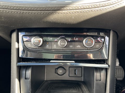 Vauxhall Grandland X 1.2 Turbo Elite Nav 5dr 34