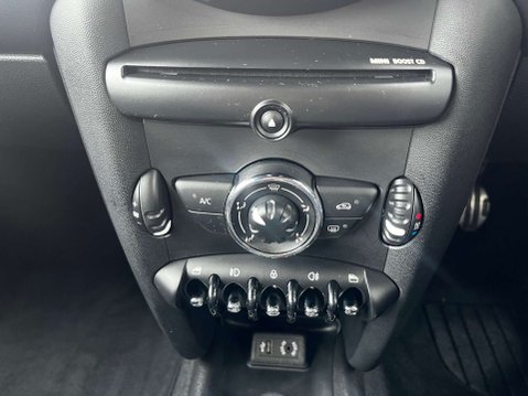 Mini Hatch 1.6 John Cooper Works 3dr 35