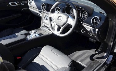 Mercedes-Benz SL Class SL63 AMG 14