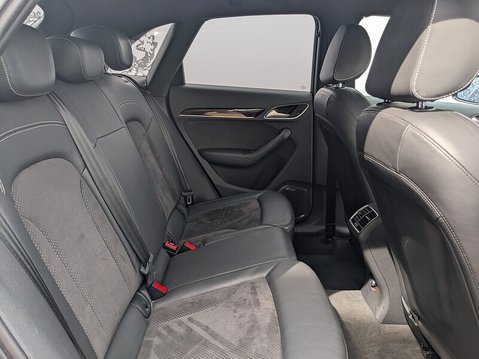 Audi Q3 TFSI BLACK EDITION 23