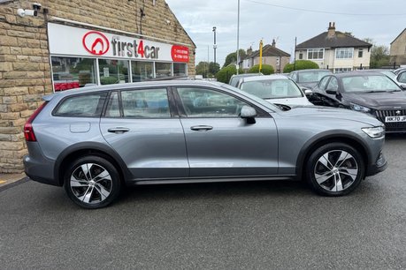 Volvo V60 B4 CROSS COUNTRY AWD MHEV